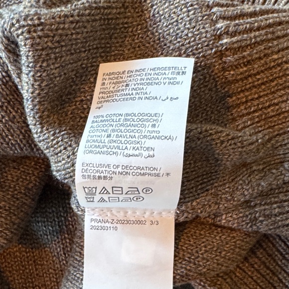Prana Sweater - size L - Picture 6 of 9